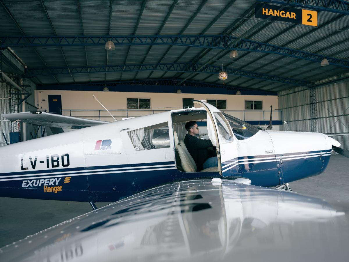 Come ottimizzare un piccolo hangar con un Sollevatore per Aerei
